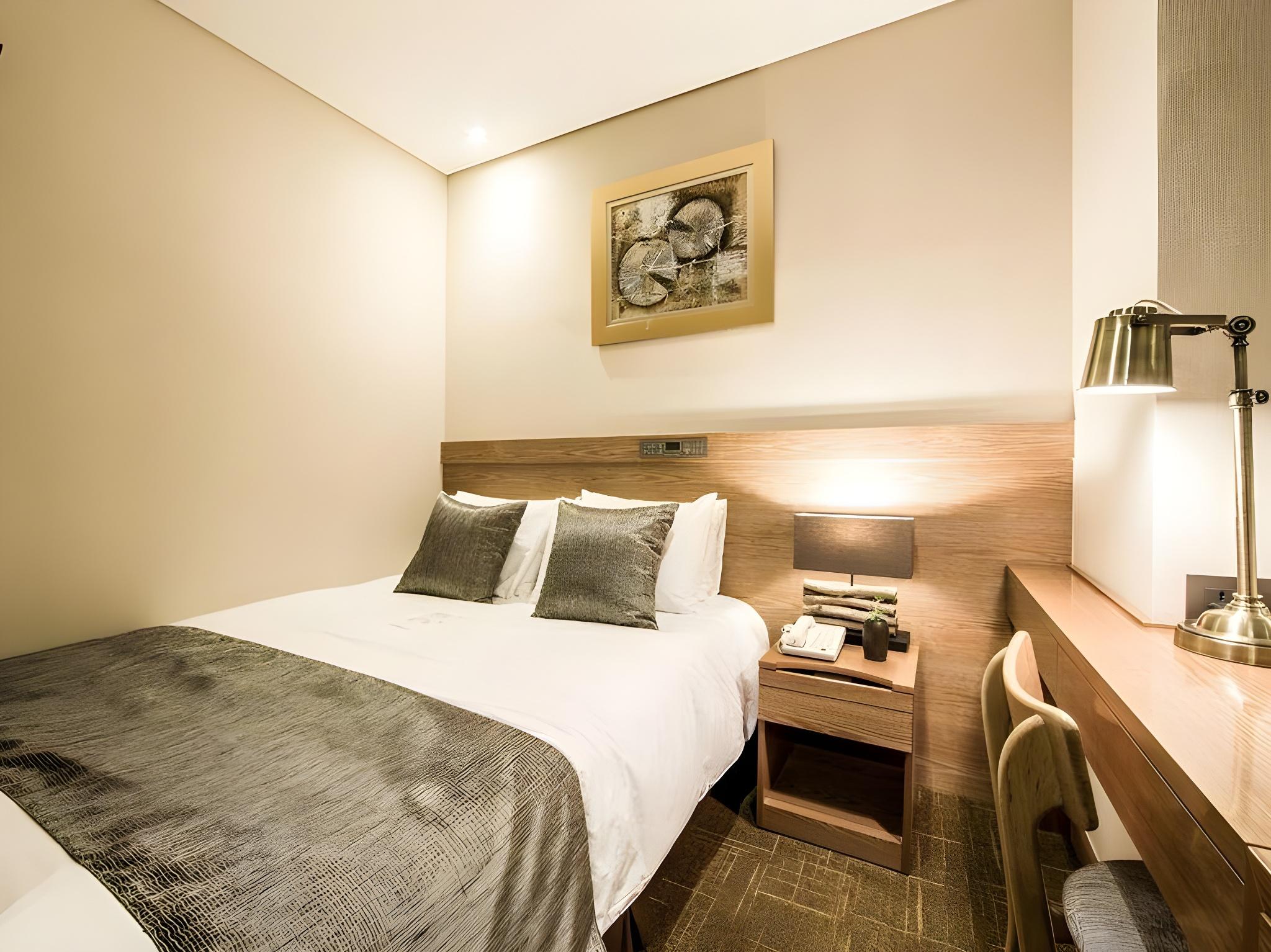 Standard, Double Bed, No Window