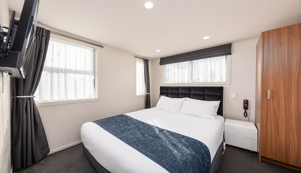 311 Motel Riccarton 27/71