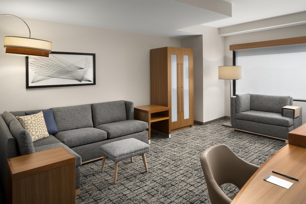 Hyatt Place Denver Cherry Creek 46/72