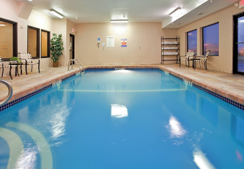 Holiday Inn Express & Suites Kansas City-Liberty (Hwy 152), an IHG Hotel 45/74