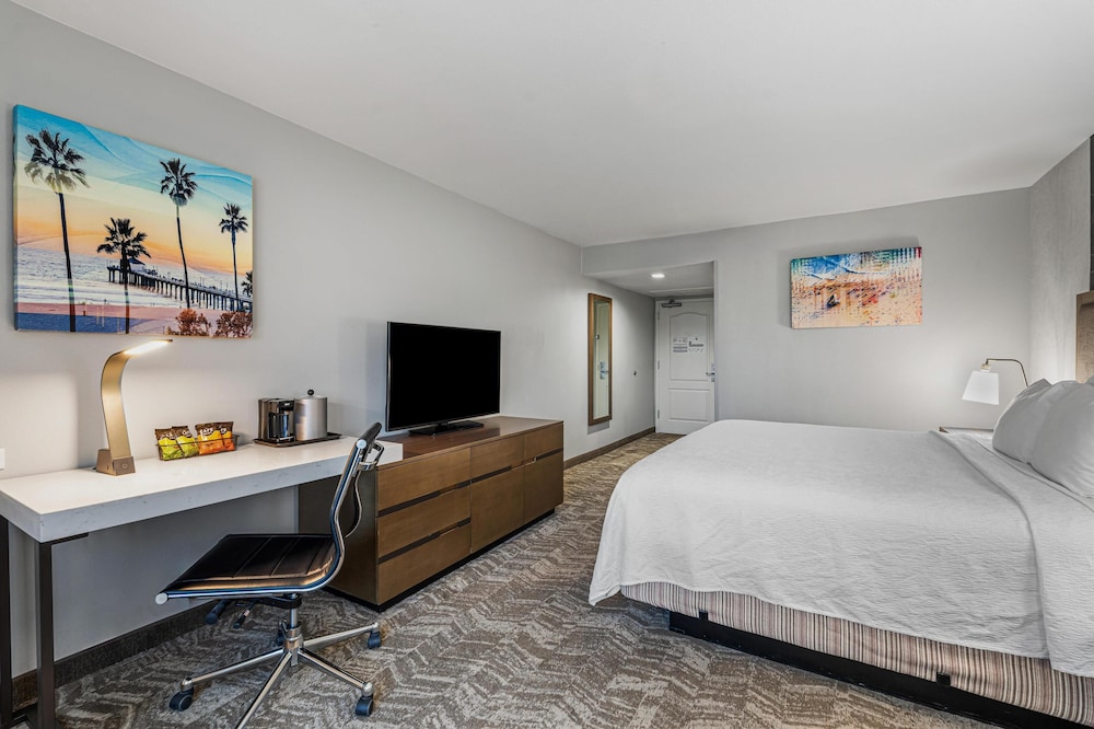 Best Western Valencia/Six Flags Inn & Suites 17/59