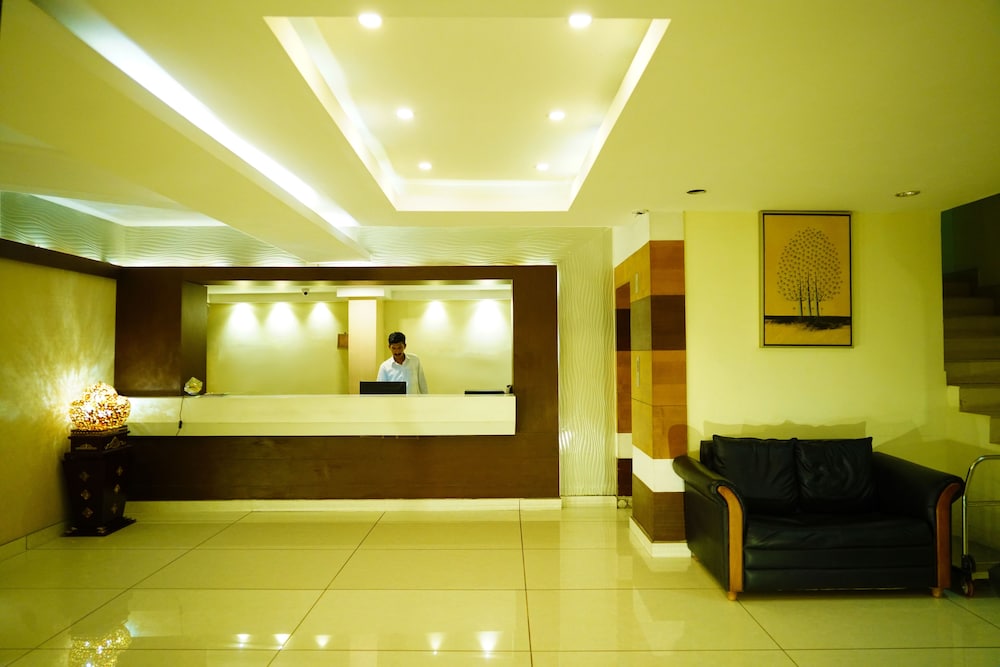 GREEN PARK RESIDENCY 5/34