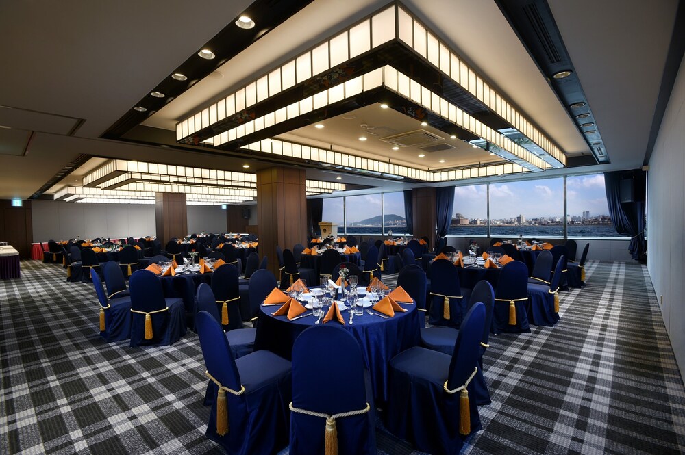 Jeju Oriental Hotel & Casino 61/65