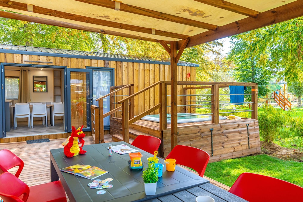 Camping Club Le Parc De Paris - Caravan Park 37/50