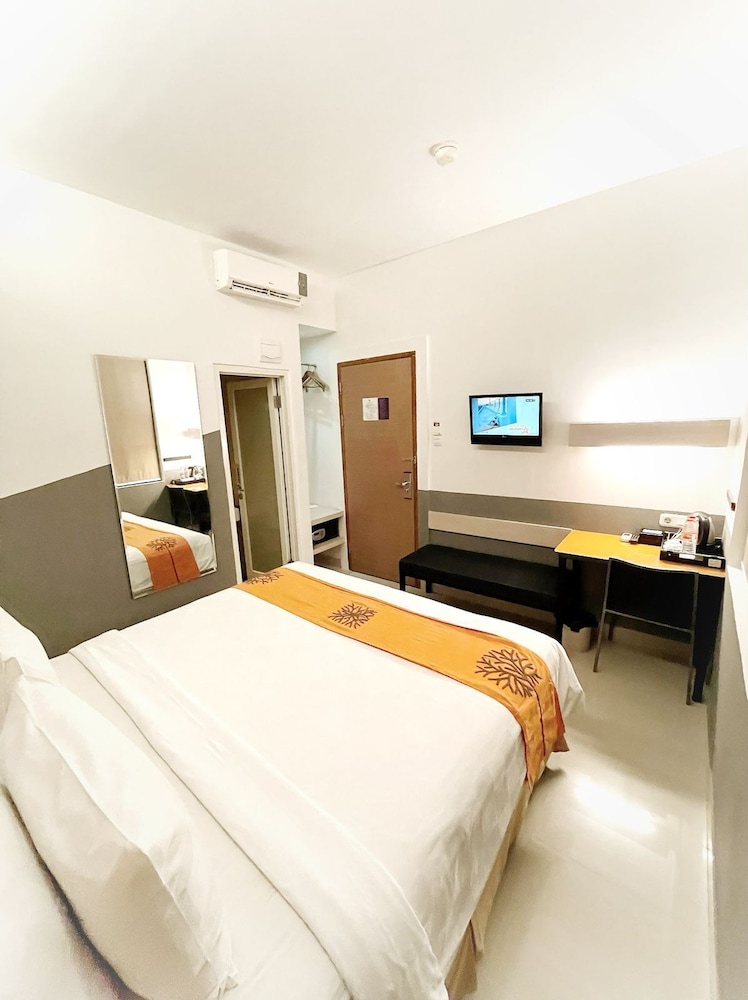 Avira Hotel 28/66