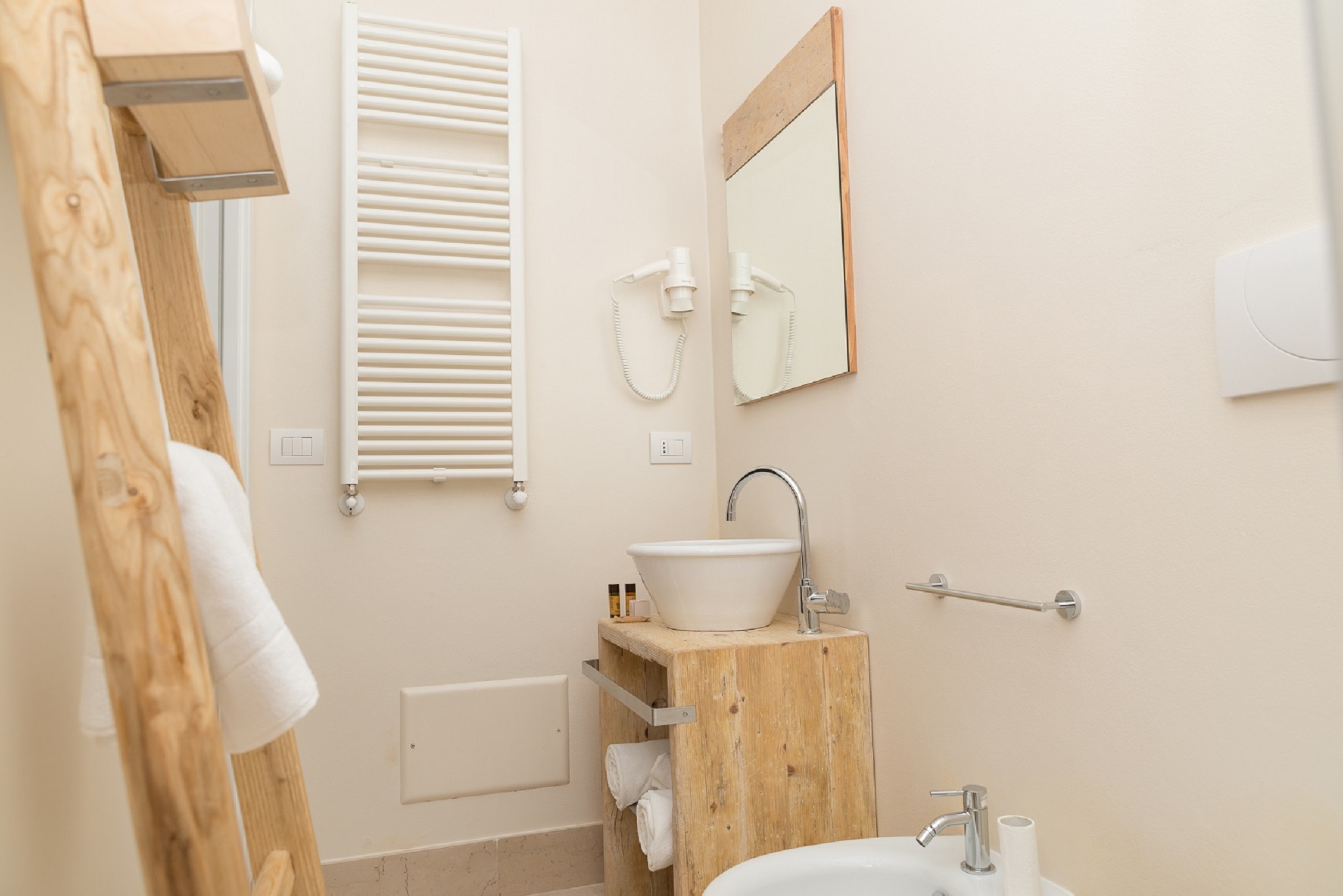 Bathroom at Masseria Mongio dell Elefante, OTRANTO