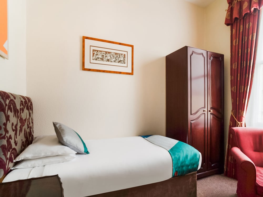 Oyo the Palm Court Hotel 14/42