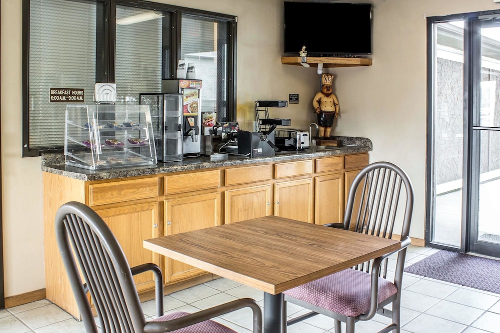 Le Mars Inn & Suites 30/42