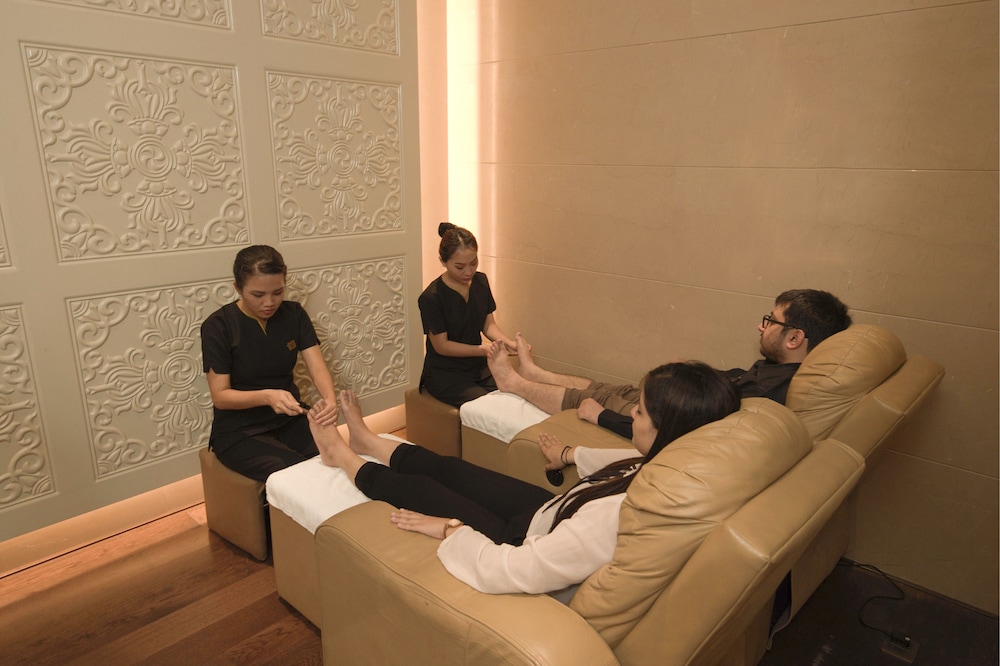 Niranta Airport Transit Hotel & Lounge Terminal 2 Arrivals 47/78