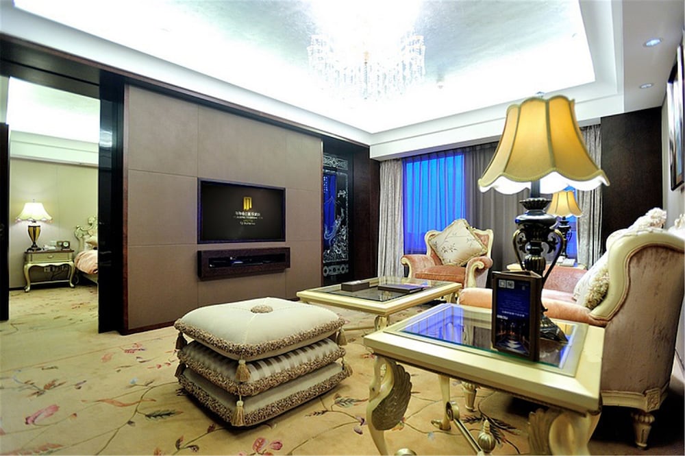 Haiyun Jinjiang International Hotel 35/50
