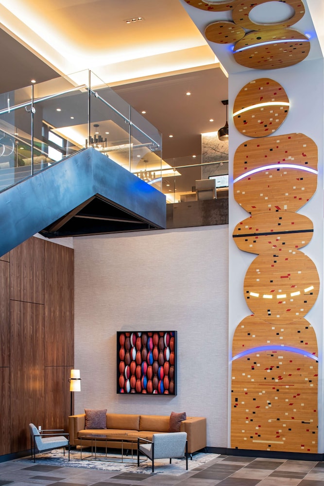 Hyatt Place Indianapolis Downtown 5/65