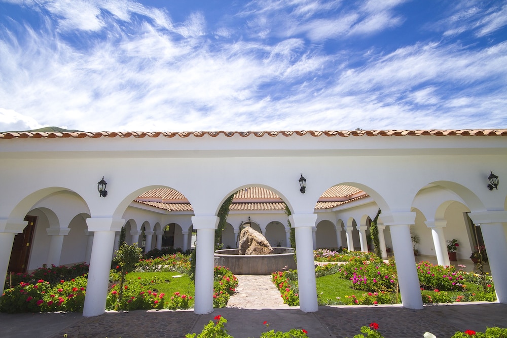 Agustos Urubamba Hotel 2/49
