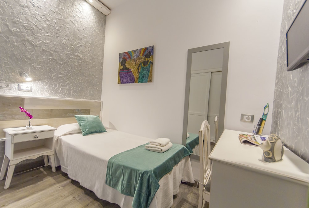 Sun Holidays Hotel 22/59