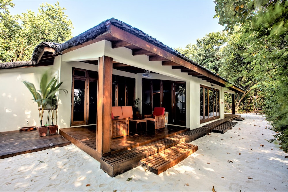 NH Collection Maldives Reethi Resort in Fonimagoodhoo