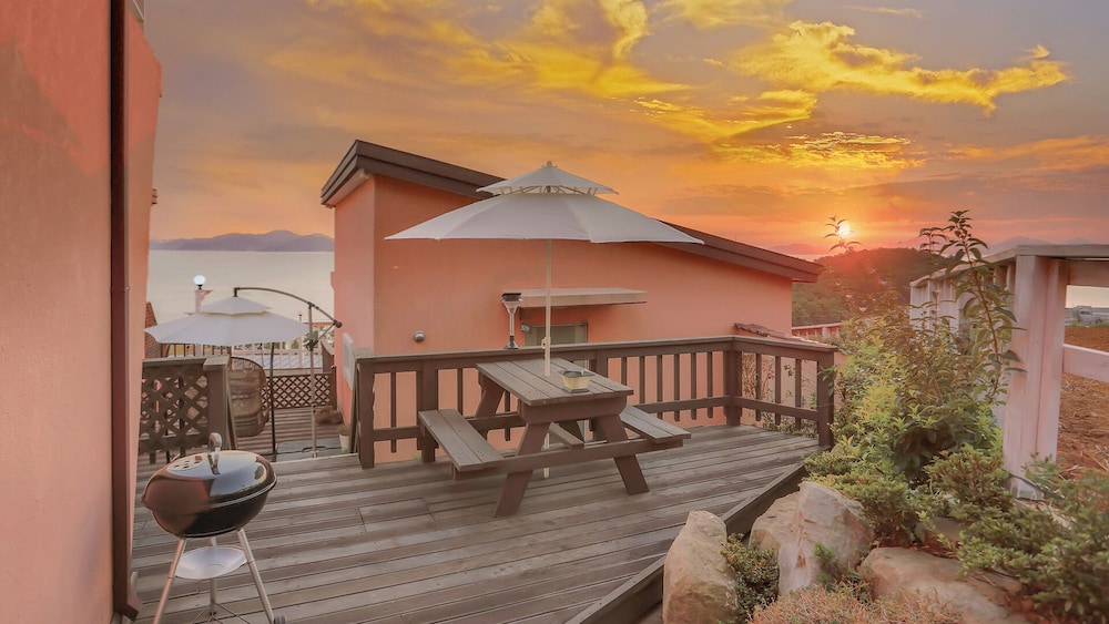 Namhae Bel Vienne Pension 5/50