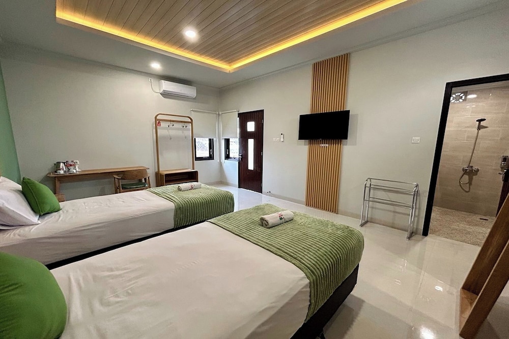 Hotel Perdana by ZUZU 32/65