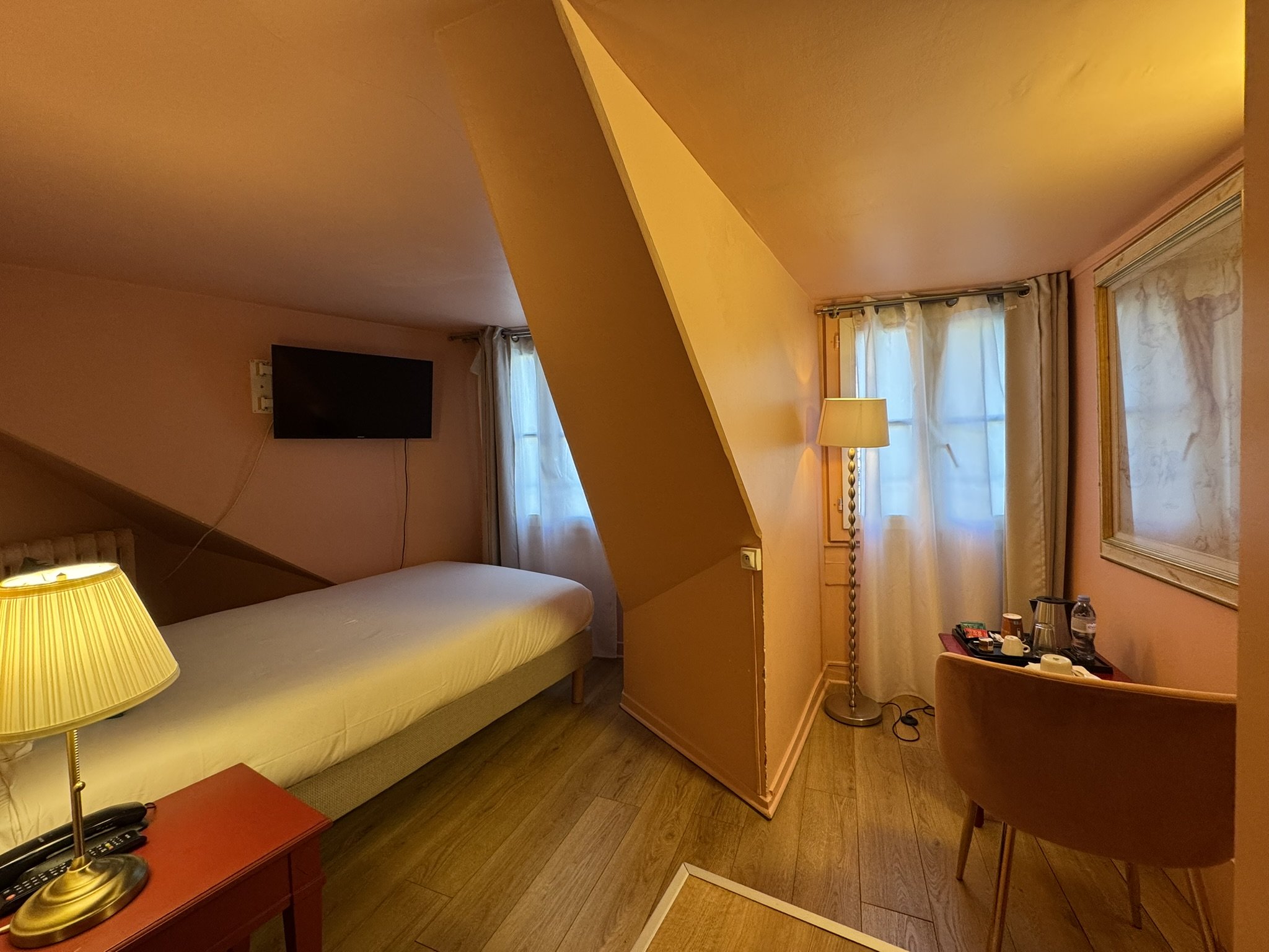 Hotel Petit Saint Honore 9/28