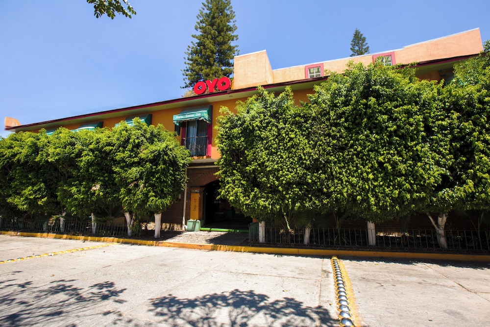 OYO Hotel Maria Teresa Inn 35/39