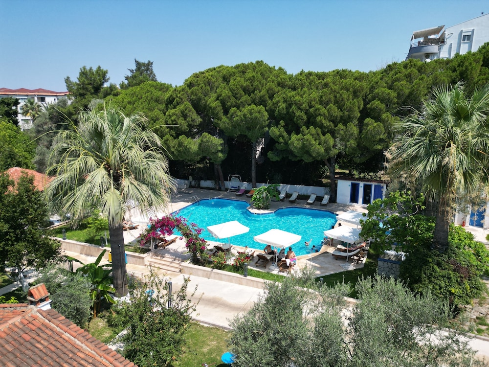 RISUS GARDEN MARINA HOTEL KUSADASI 40/48