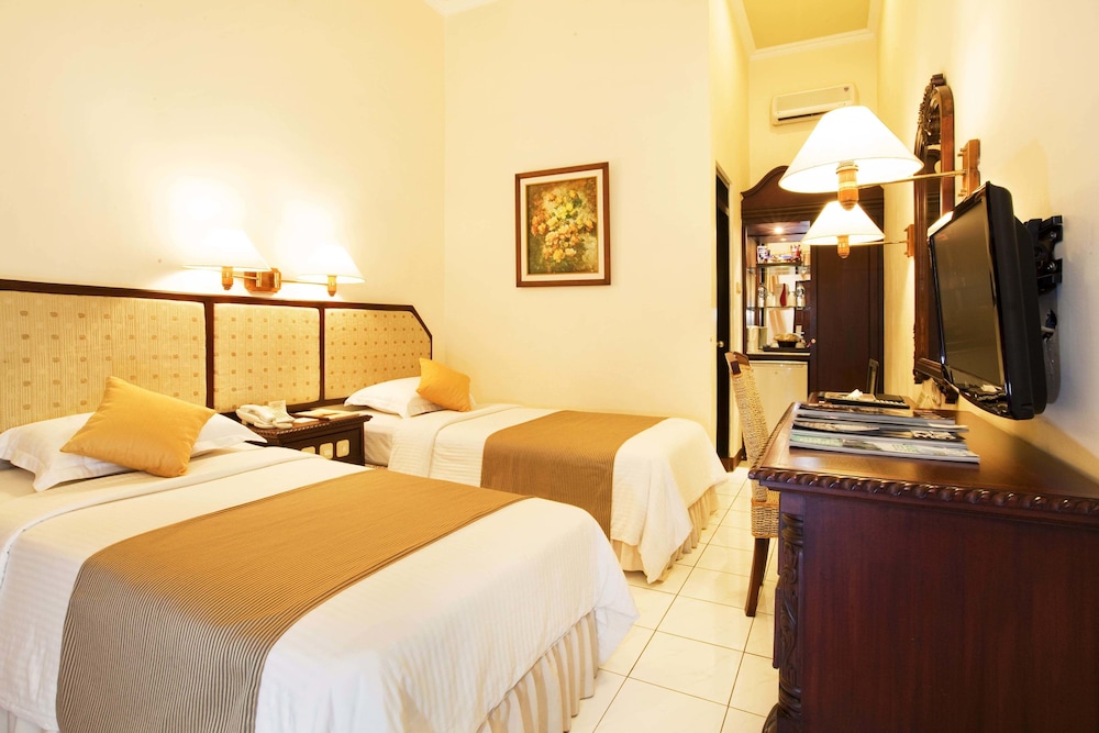 Hotel Puri Asri 9/67