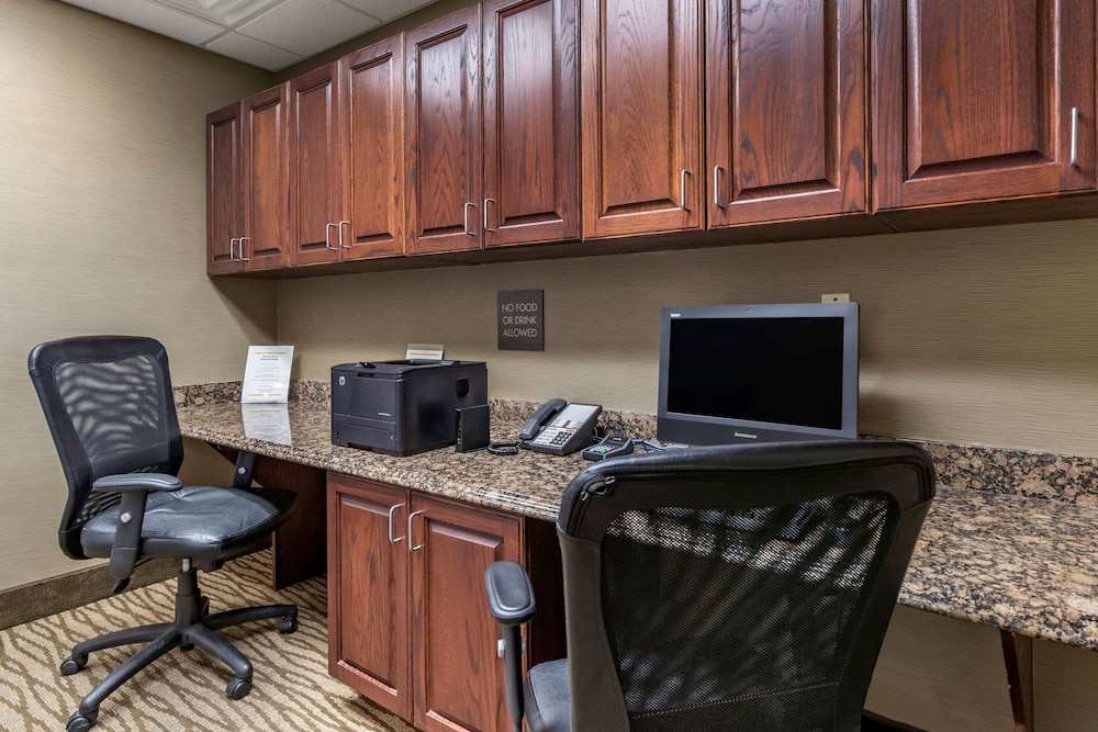 Comfort Suites Near Texas A M University Corpus Christi 30/36