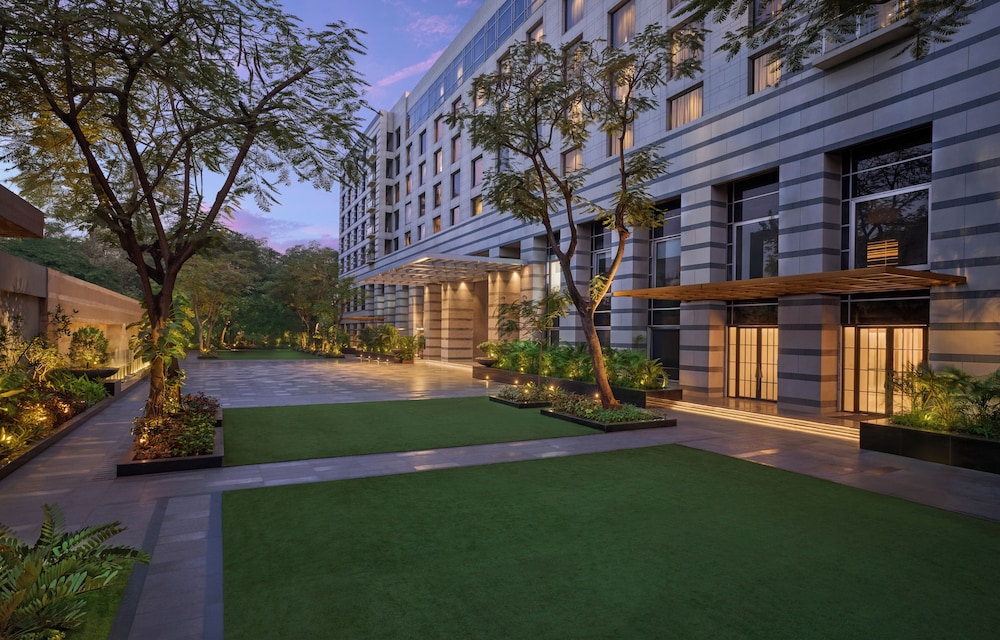 Grand Hyatt Mumbai Hotel and Residences 72/75