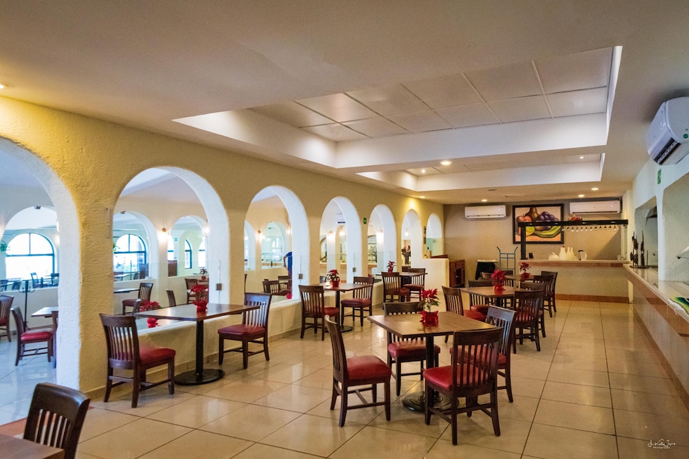 Cozumel Hotel & Resort 43/50