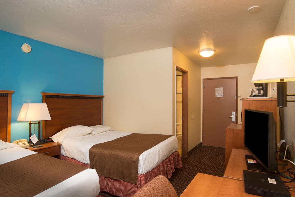 Americas Best Value Inn Lincoln Airport 16/32