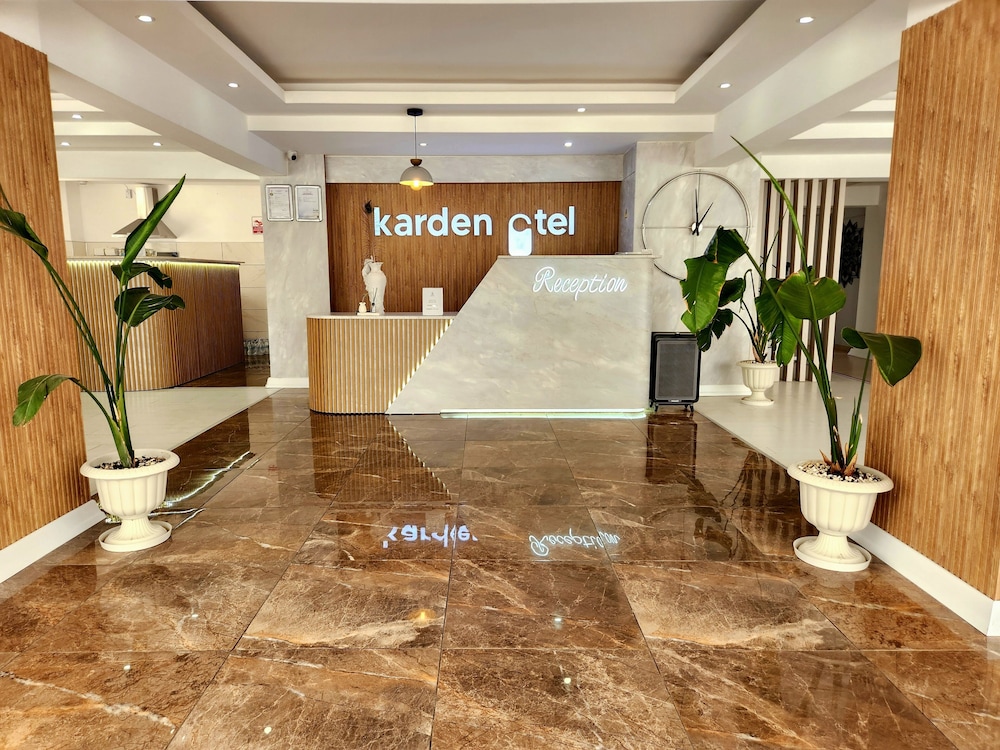 Karden Hotel 8/48