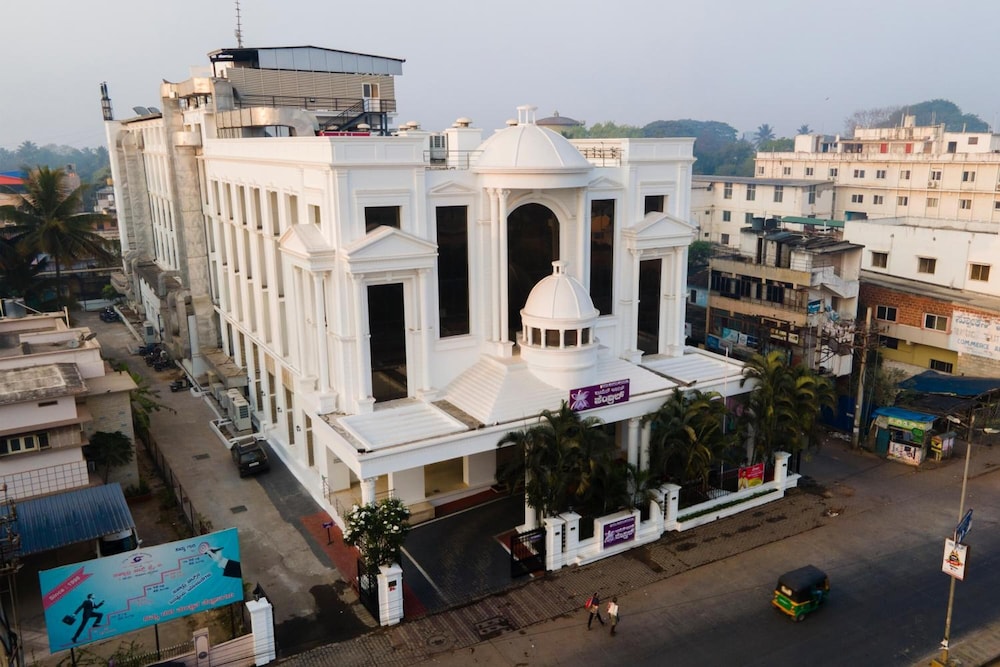 Royal Orchid Central Shimoga 8/52