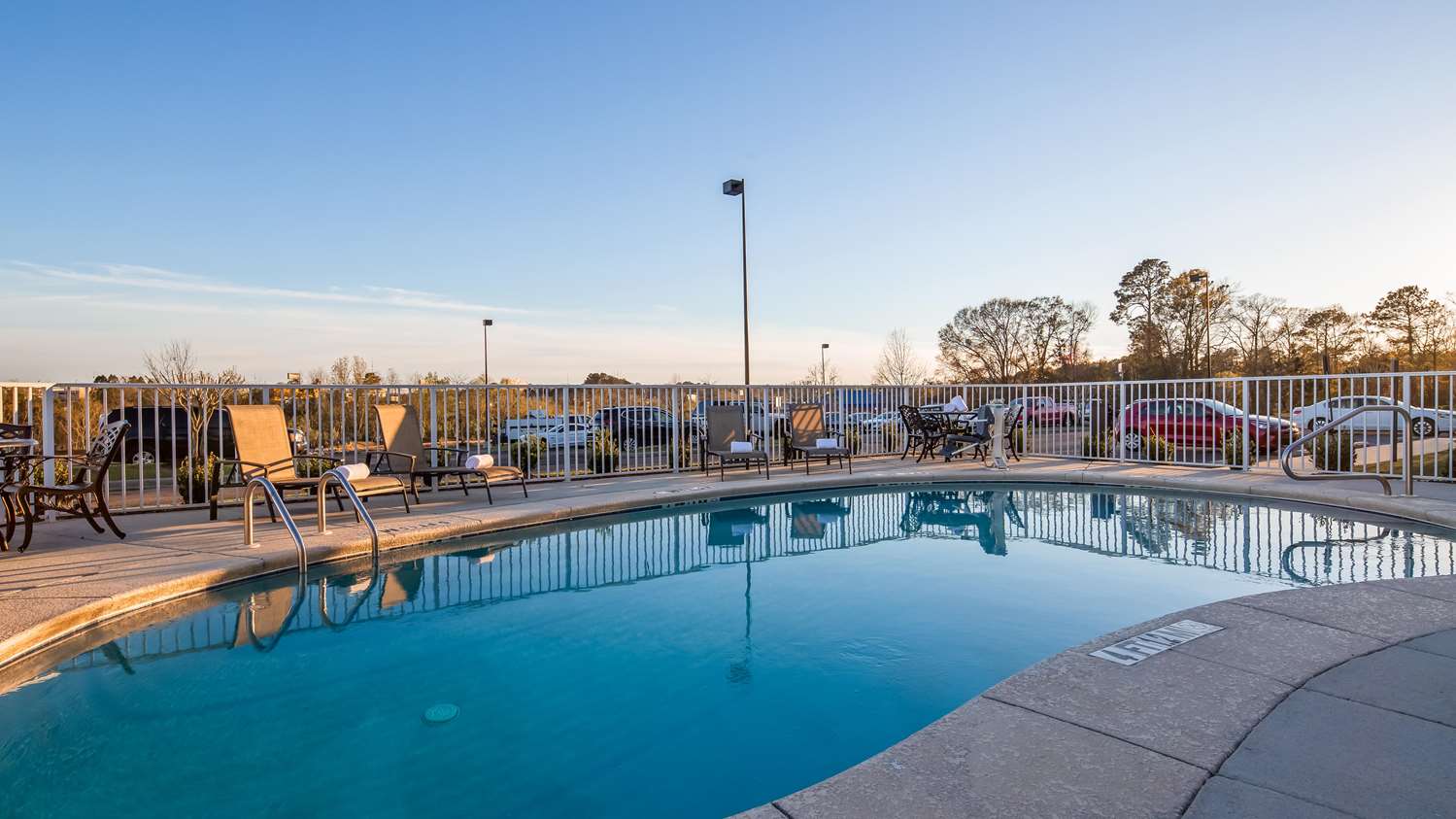 Best Western Dothan Inn & Suites 14/26
