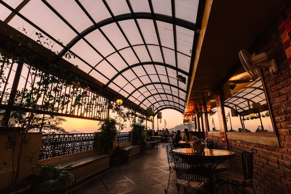 Willow Banks in SHIMLA