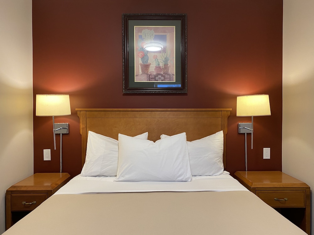 Sahara Courtyard Inn 36/70