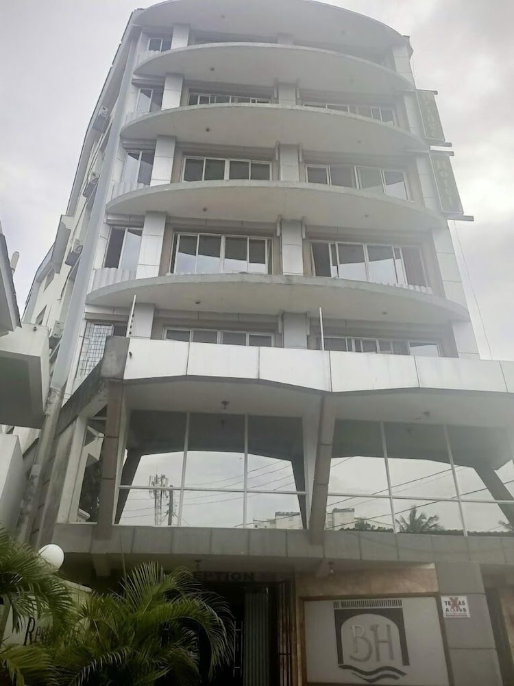 Bridge Hotel Mombasa 1/41