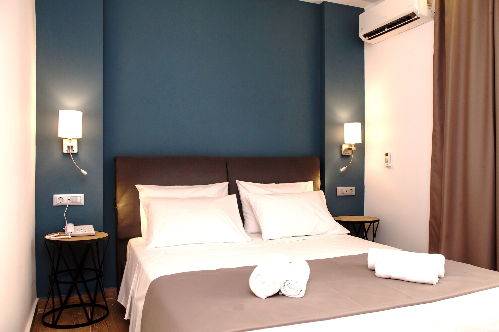 Room at Sunrise Apt, RHODES