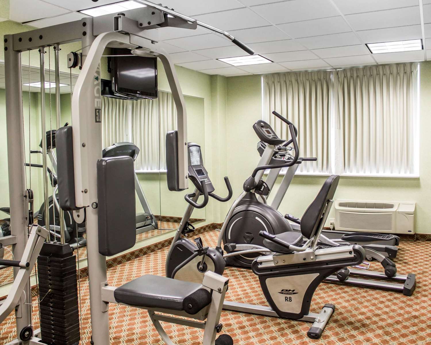 Quality Inn & Conference Center Franklin Downtown PA 26/49