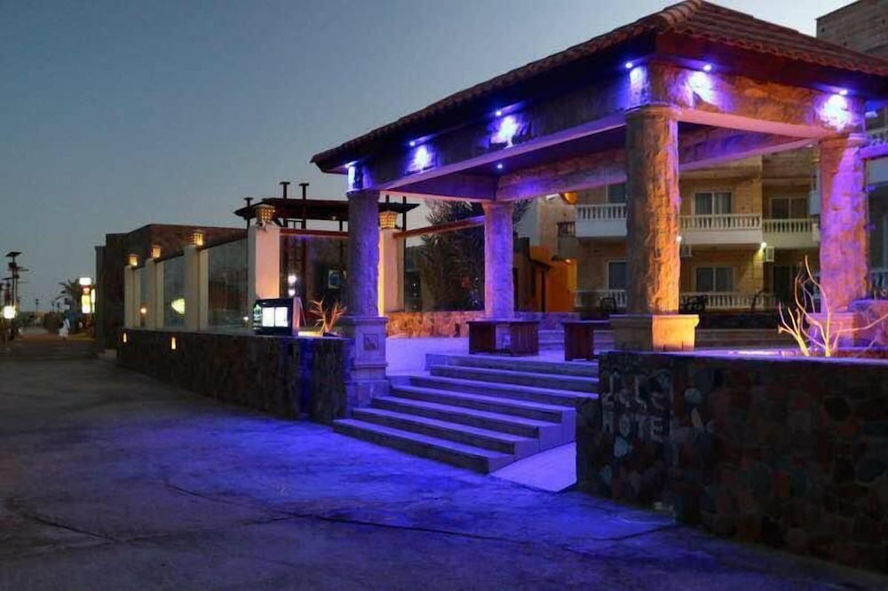 Dahab Hotel 2/50