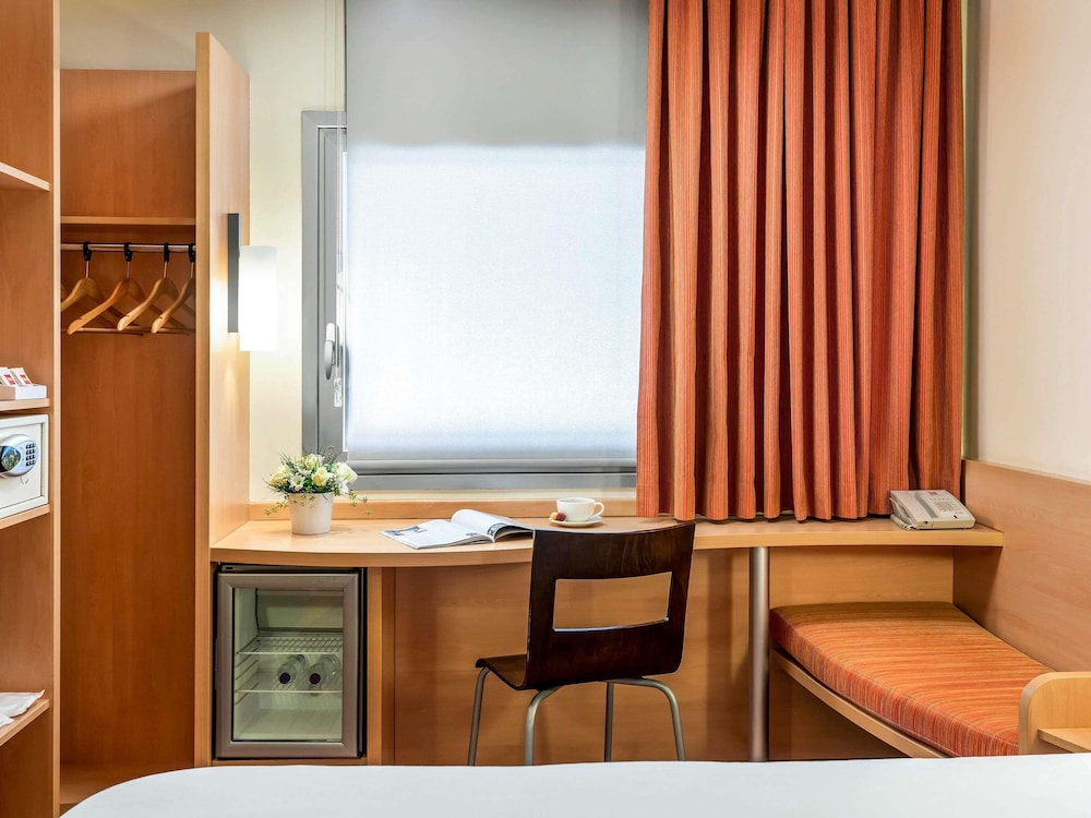 Ibis Izmir Alsancak 46/46