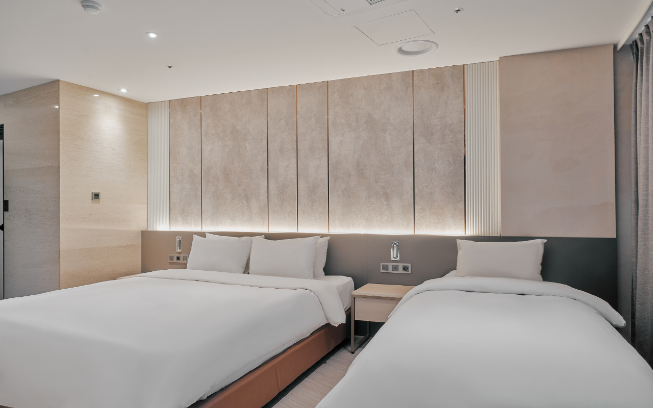 Renovated, Deluxe, Family, Twin Beds