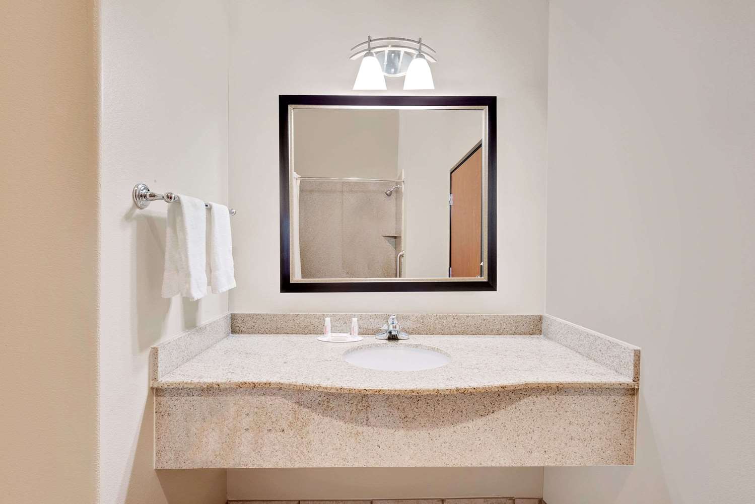 Sonesta Essential Hotels Odessa 8/9