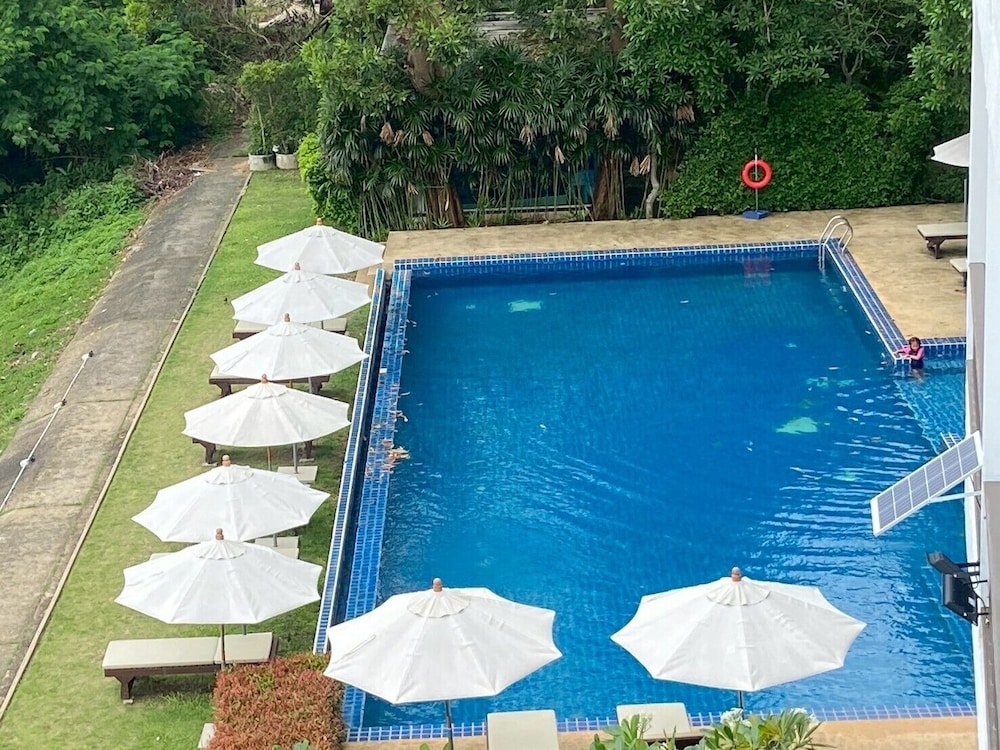 A Hotel Simply 46/50