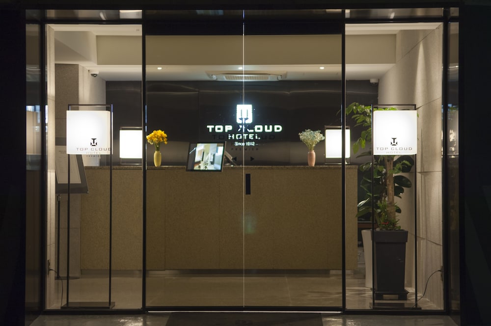 Top Cloud Hotel 6/47