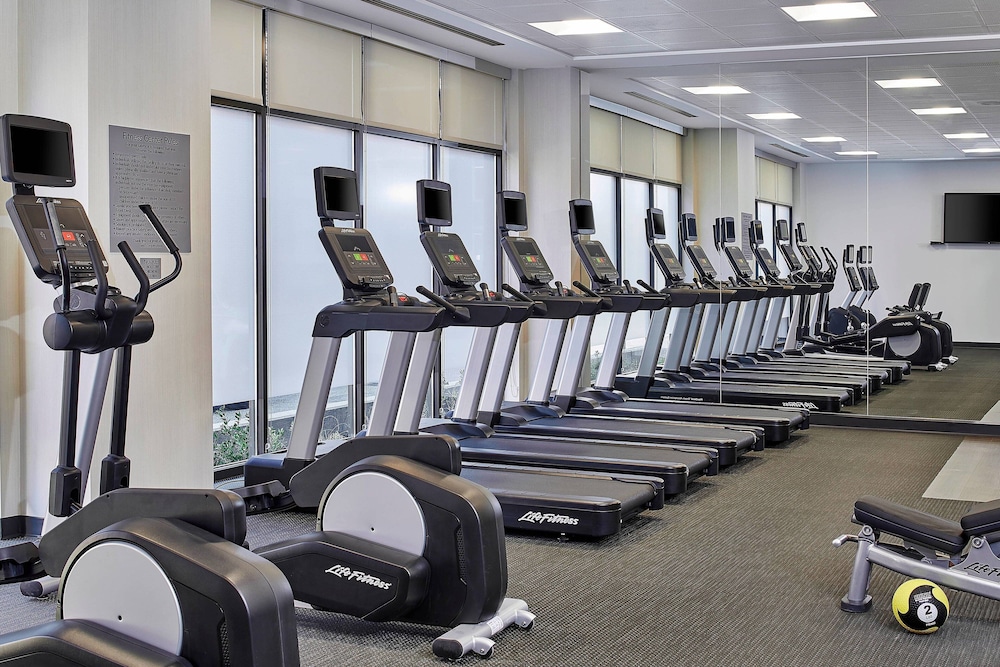 Courtyard by Marriott Baltimore Downtown/McHenry Row 25/55