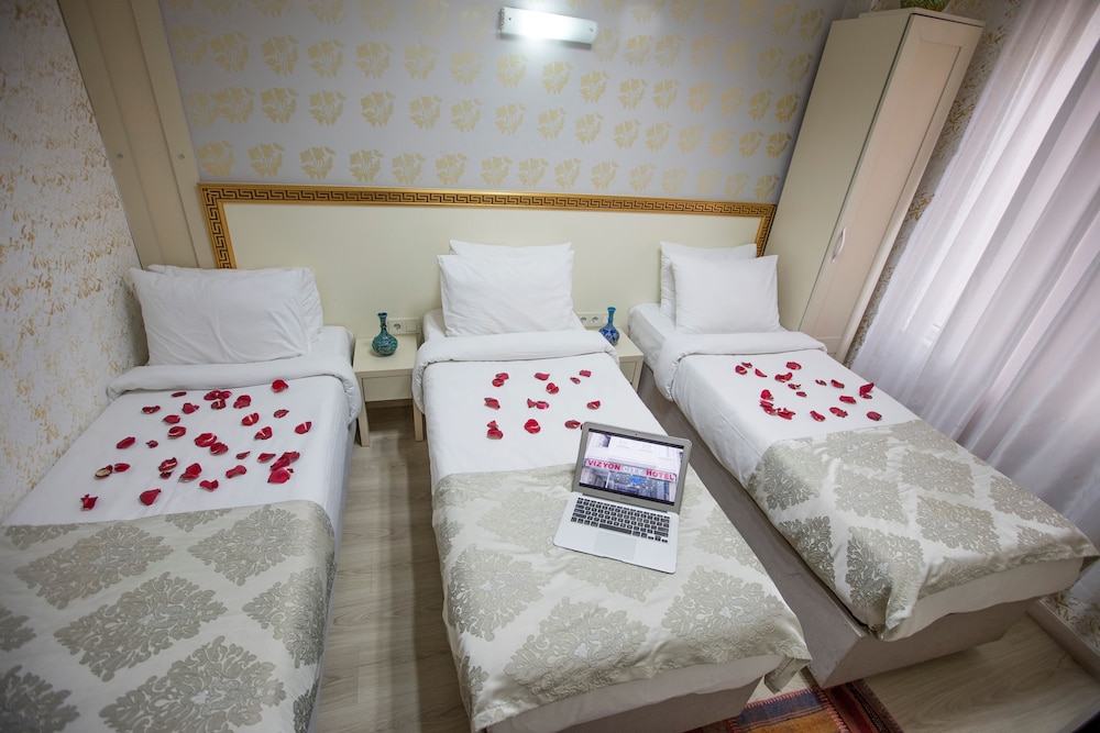 Grand Istanbul Airport Hotel 8/36