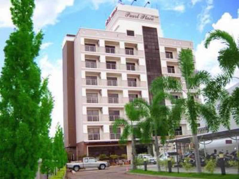 Pearl Place Hotel 1/48