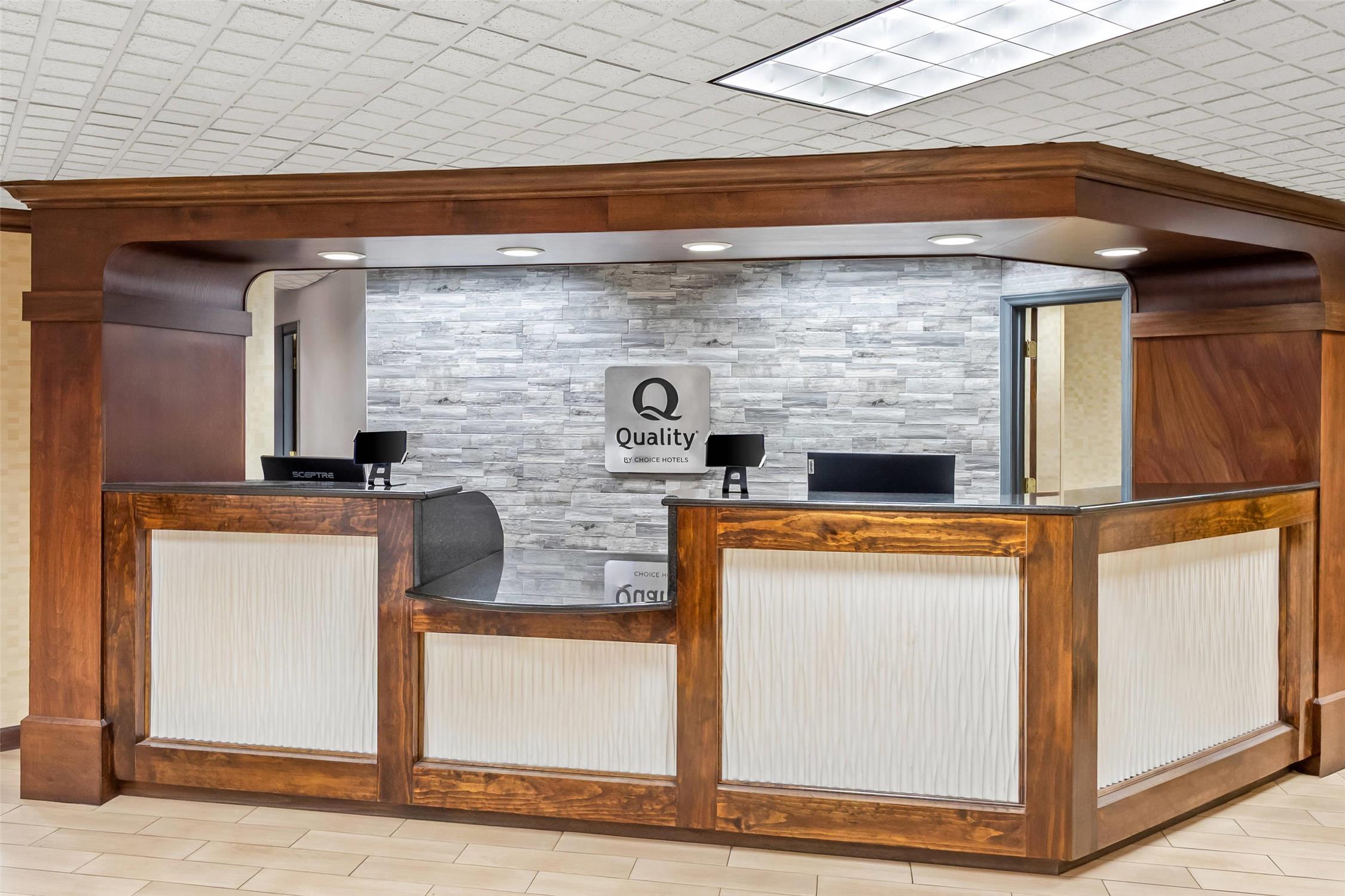Quality Inn & Suites Florence Civic Center 11/35