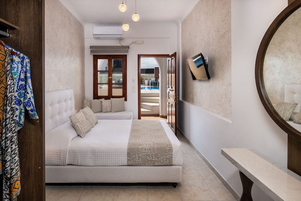 Astir Thira 23/57