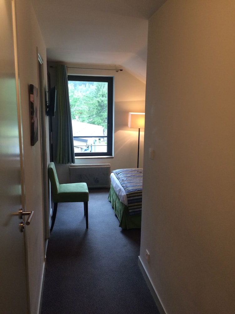 Les Lanchers Hotel Restaurant 19/50