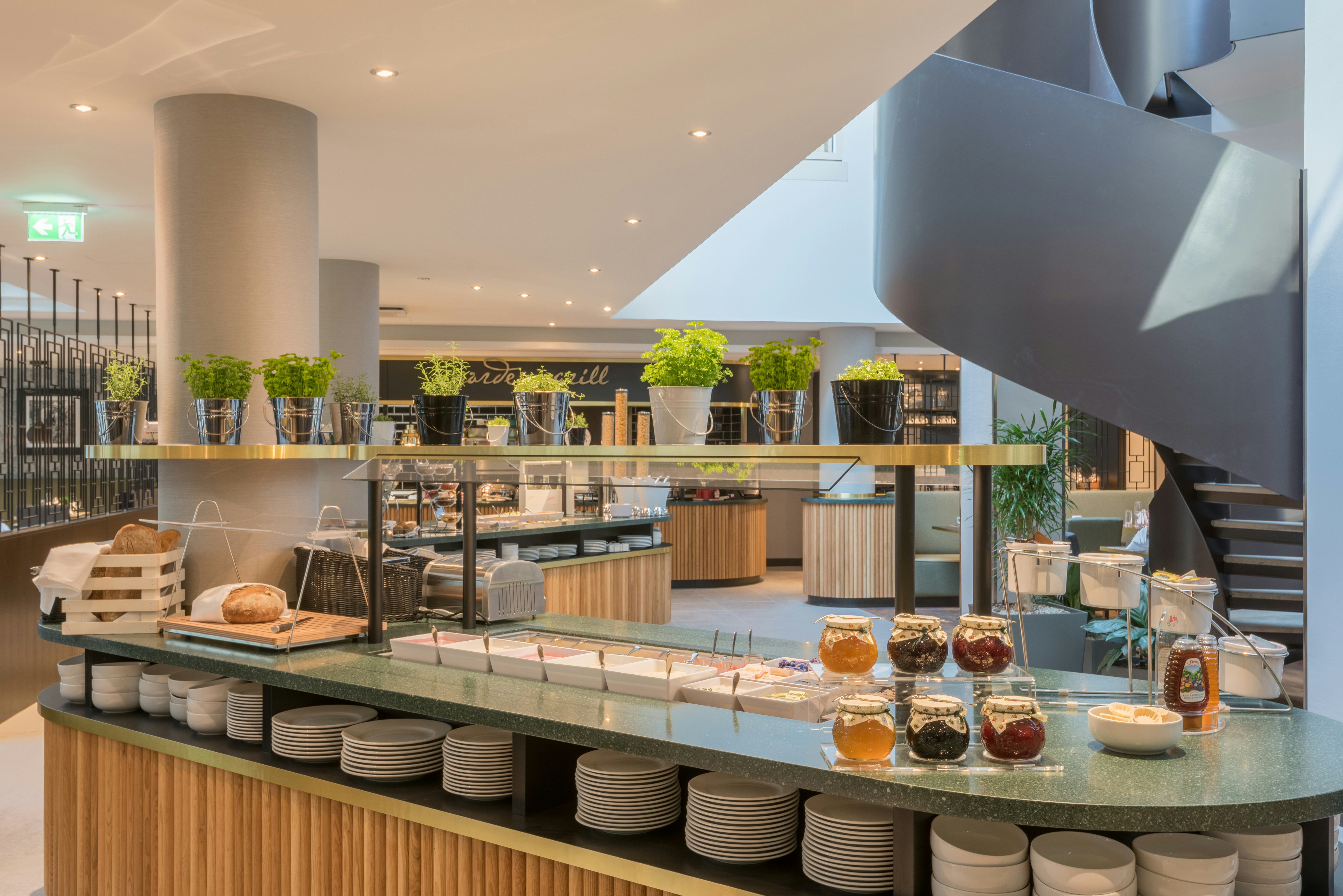 HILTON GARDEN INN FRANKFURT CITY CENTRE 36/56