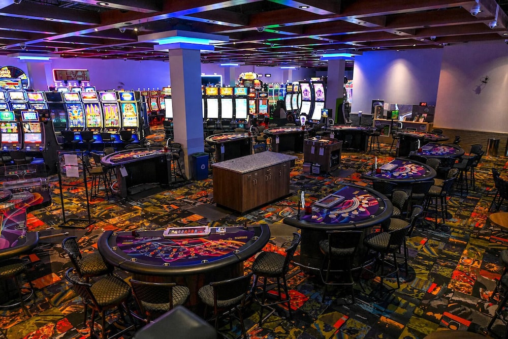 Service Plus Inn and Suites - Grande Prairie 55/62